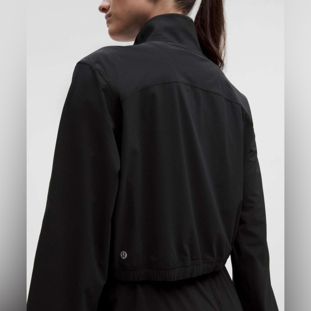 Lululemon Mile Maker Run Crew Graphic Cinch-Hem Jacket - Picture 4 of 9